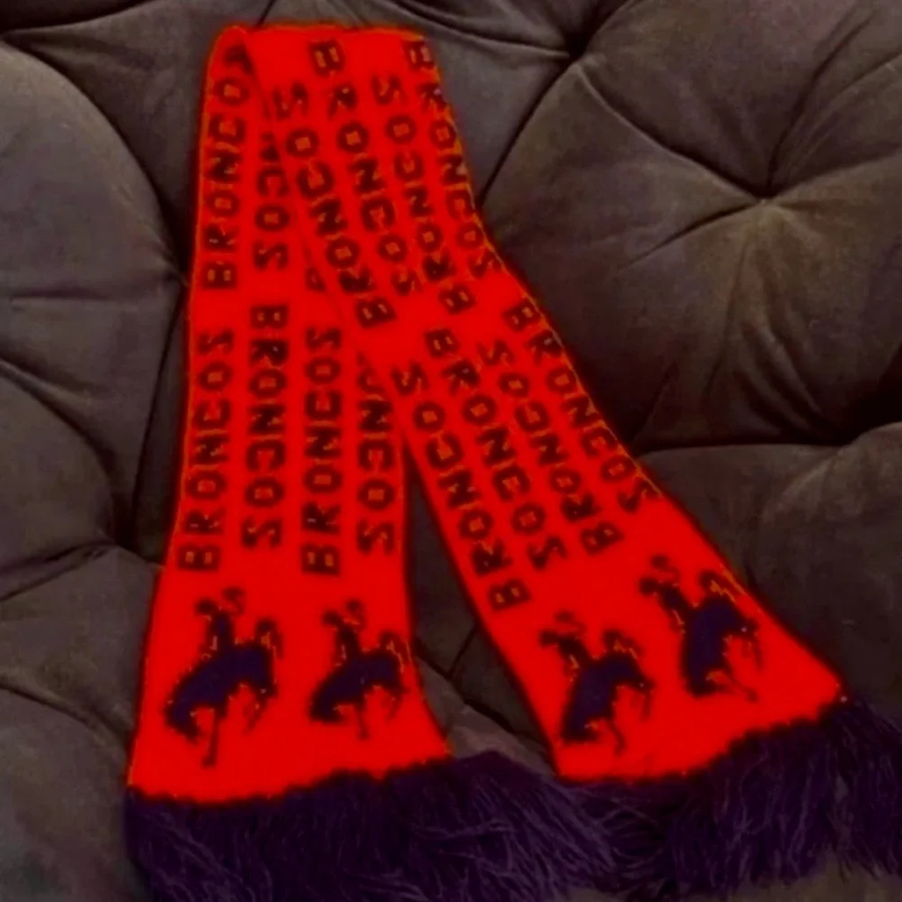 (BRAND NEW) Denver Broncos Knit Scarf (NEVER WORN) - Design on Both Sides (NWOT)